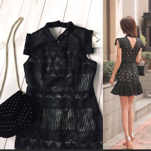 Dresses & Skirts - Black waffle lace dress